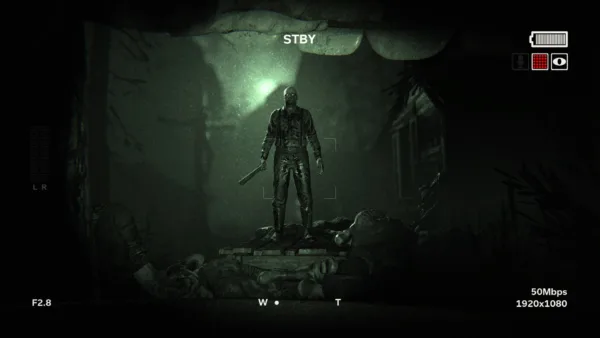 Outlast 2 [PS4] - изображение 2