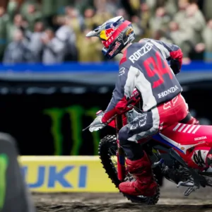 Monster Energy Supercross - The Official Videogame 4 [PS4] - изображение 4