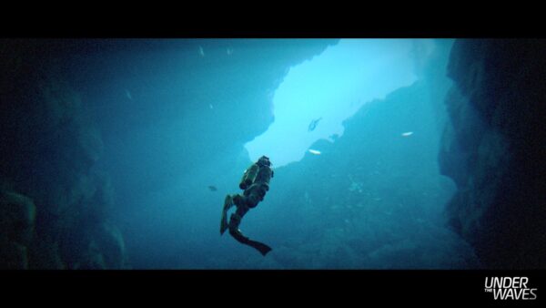 Under The Waves. Изображение 4
